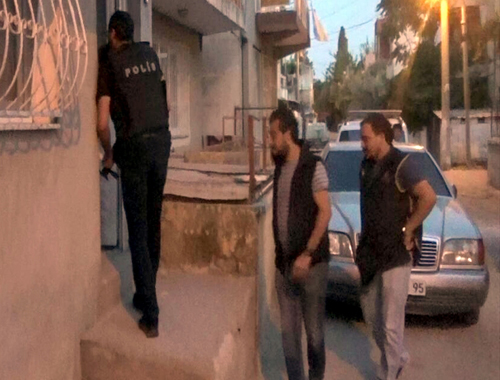 İstanbul'da DAEŞ'e şafak operasyonu