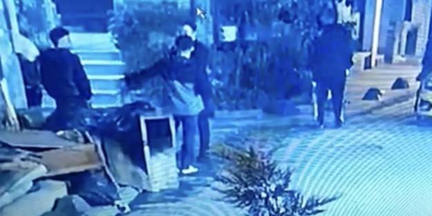 İstanbul'da dehşet! Sokakta beklerken silahlı saldırıya uğradılar