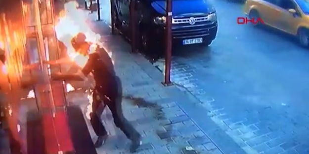 İstanbul'da dehşete düşüren görüntüler! Tiner döküp kardeşini ateşe verdi