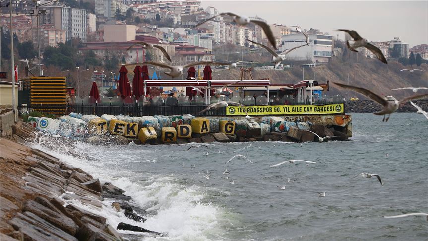 İstanbul'da deniz ulaşımına lodos engeli