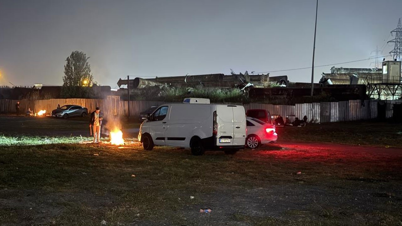 İstanbul’da deprem korkusu devam ediyor! Vatandaşlar geceyi dışarıda geçirdi