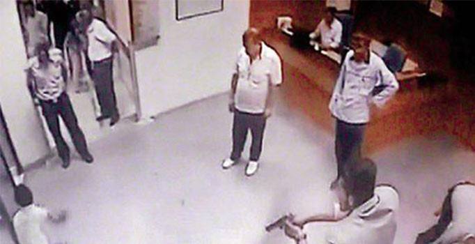 İstanbul'da devlet hastanesinde doktoru bıçakla rehin aldılar