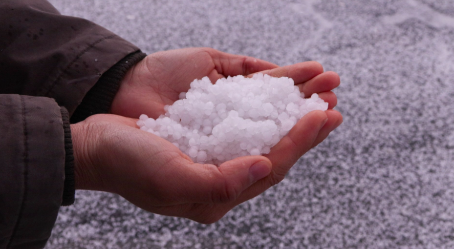 İstanbul'da dolu yağdı!