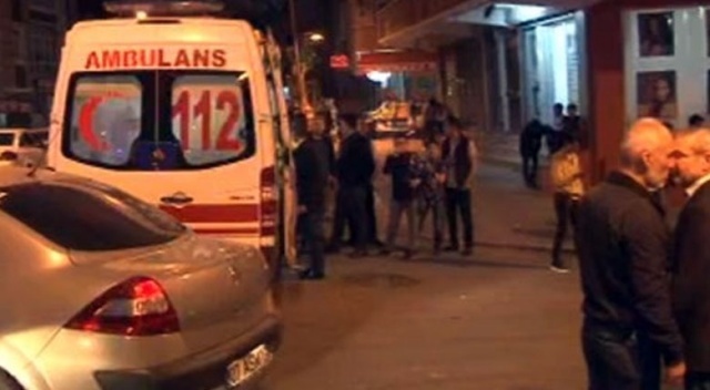 İstanbul'da düğün salonunda yakılan meşale 4 kişiyi hastanelik etti
