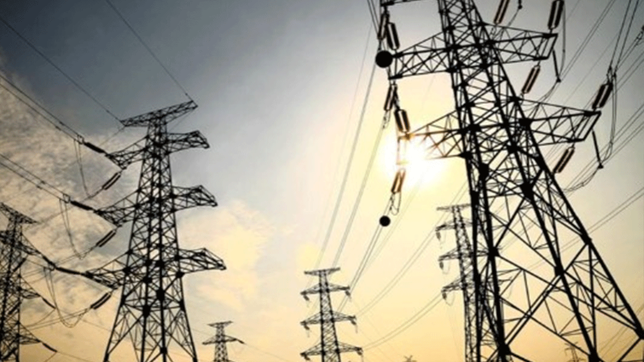 İstanbul'da elektrik kesintisi! İşte 'elektrik kesintisi' yaşayan ilçeler!