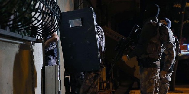 İstanbul'da eş zamanlı operasyon