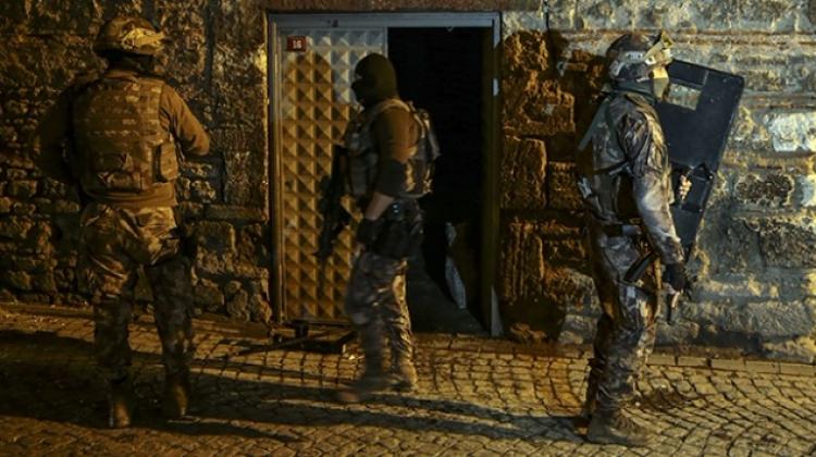 İstanbul'da eş zamanlı operasyon!