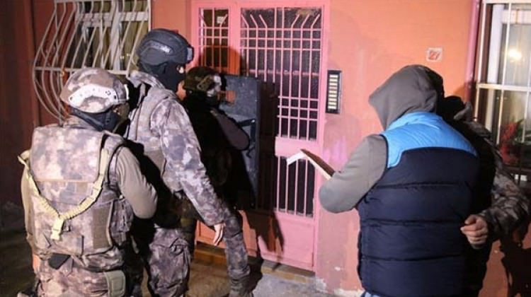 İstanbul'da eş zamanlı şafak operasyonu