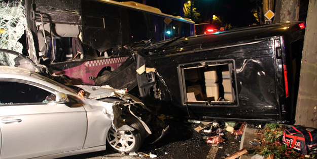 İstanbul'da feci kaza: 2 ölü 7 yaralı