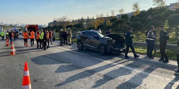 İstanbul'da feci kaza! bir çocuk öldü, anne ve bebeği ağır yaralı
