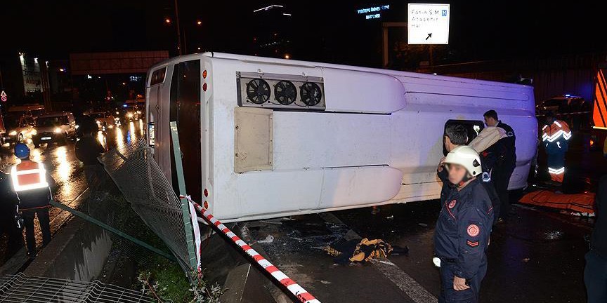 İstanbul'da feci kaza: Ölü ve yaralılar var
