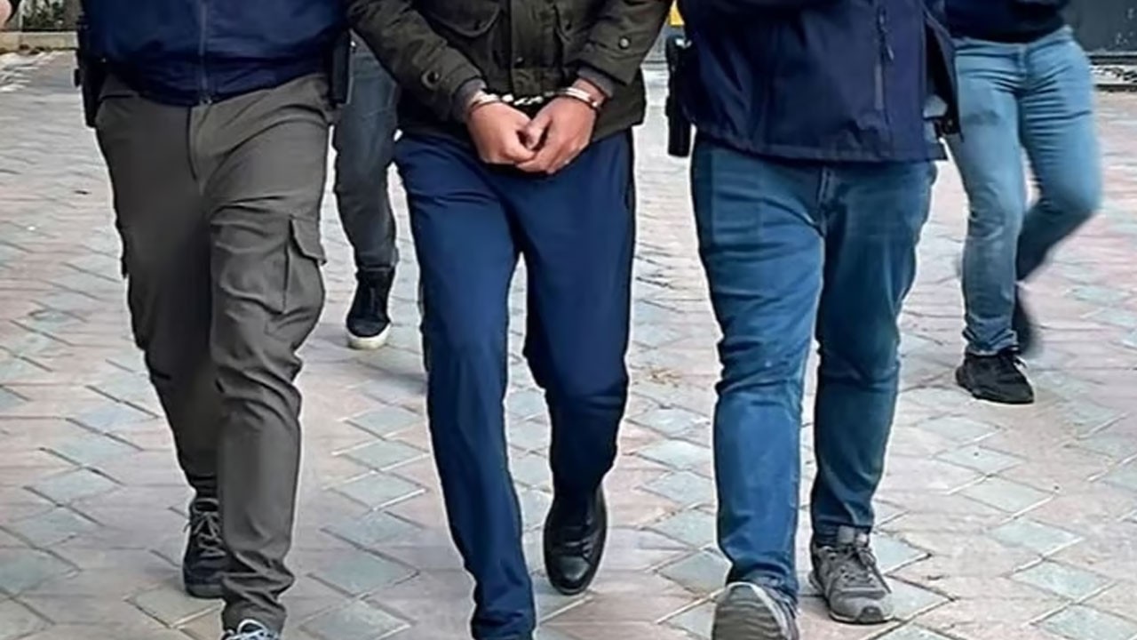 İstanbul’da FETÖ operasyonu! 5 şüpheli doktor paketlendi