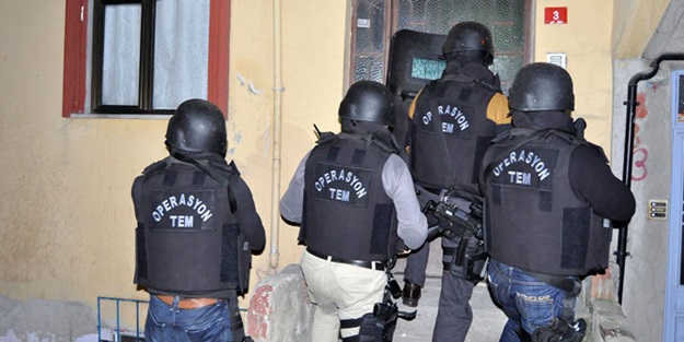 İstanbul'da gece yarısı terör operasyonu