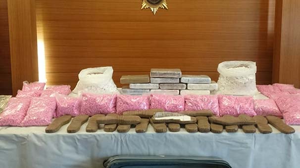 İstanbul'da gemiye uyuşturucu baskını