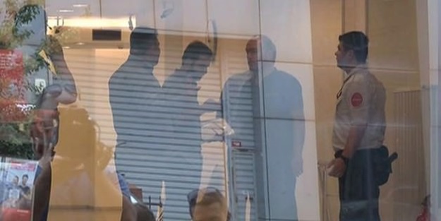 İstanbul'da güpegündüz banka soygunu!