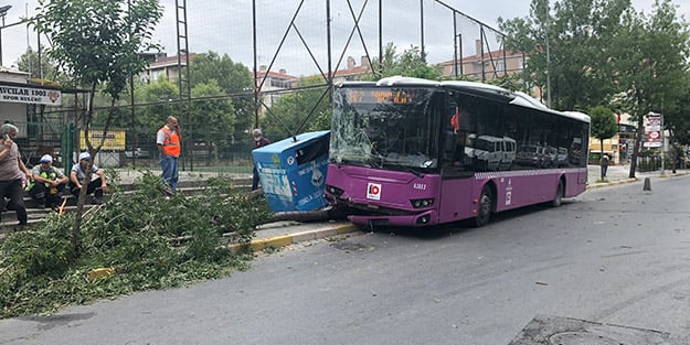 İstanbul'da halk otobüsü kaza yaptı!