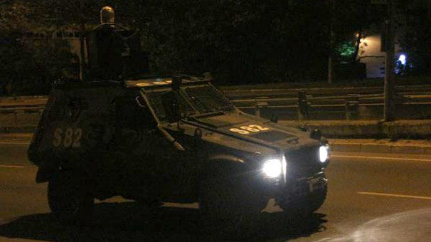 İstanbul'da helikopter destekli operasyon