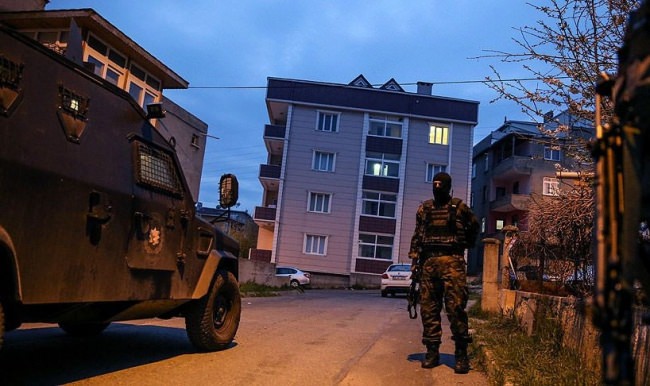 İstanbul'da helikopterli operasyon