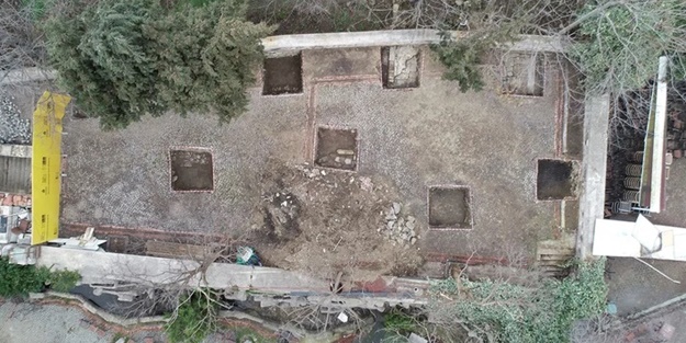 İstanbul'da heyecanlandıran keşif! Kaldırımı kazdıkça tarih fışkırdı