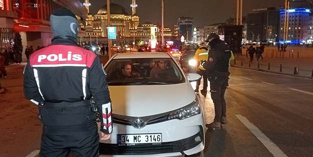 İstanbul'da huzur uygulaması! Araçlar didik didik arandı