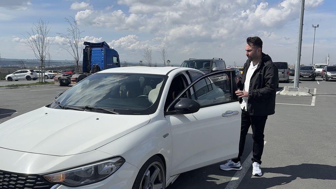 İstanbul’da ilginç olay, çarpıp hasar verdiği aracı kendi tamir etti