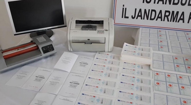 İstanbul'da Jandarmadan sahte evrak operasyonu