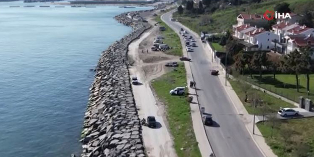 İstanbul'da kalan vatandaşlar sahillere akın etti