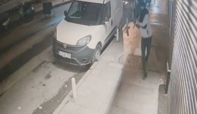 İstanbul'da kalaşnikoflu kanlı pusu kamerada! 18 yaşındaki tetikçiden kan donduran itiraflar