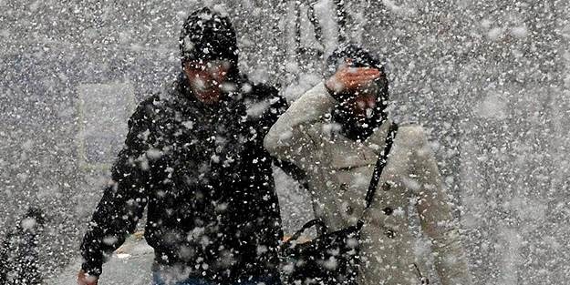 İstanbul'da kar başladı
