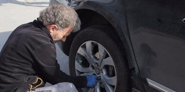 İstanbul’da kar lastiği kuyruğu