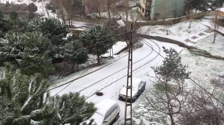 İstanbul'da kar yağışı etkili oluyor
