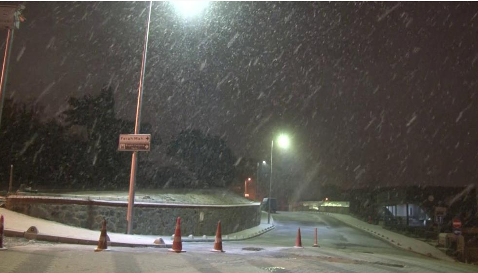 İstanbul'da kar yağışı yeniden başladı