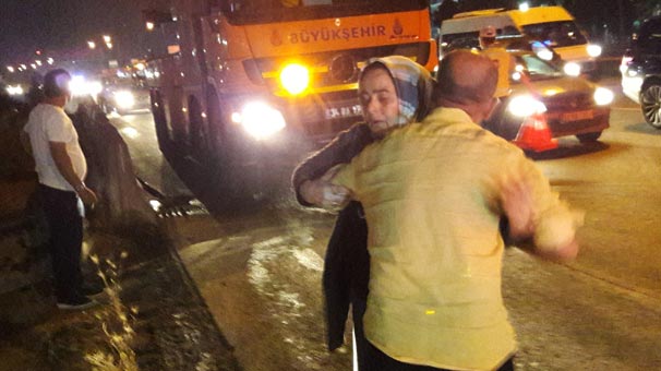 İstanbul'da korkunç kaza! Lüks aracıyla dereye uçtu, annesi teselli etti