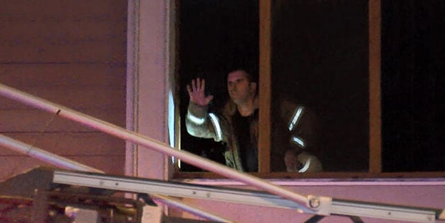 İstanbul'da korkutan yangın! 12 kişi hastaneye kaldırıldı