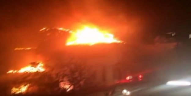 İstanbul'da korkutan yangın!