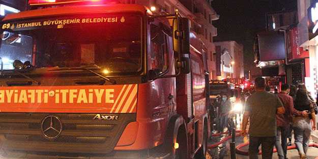 İstanbul'da korkutan yangın!