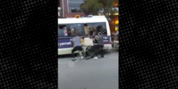 İstanbul'da minibüsçü terörü! Polise tekme tokat saldırdı