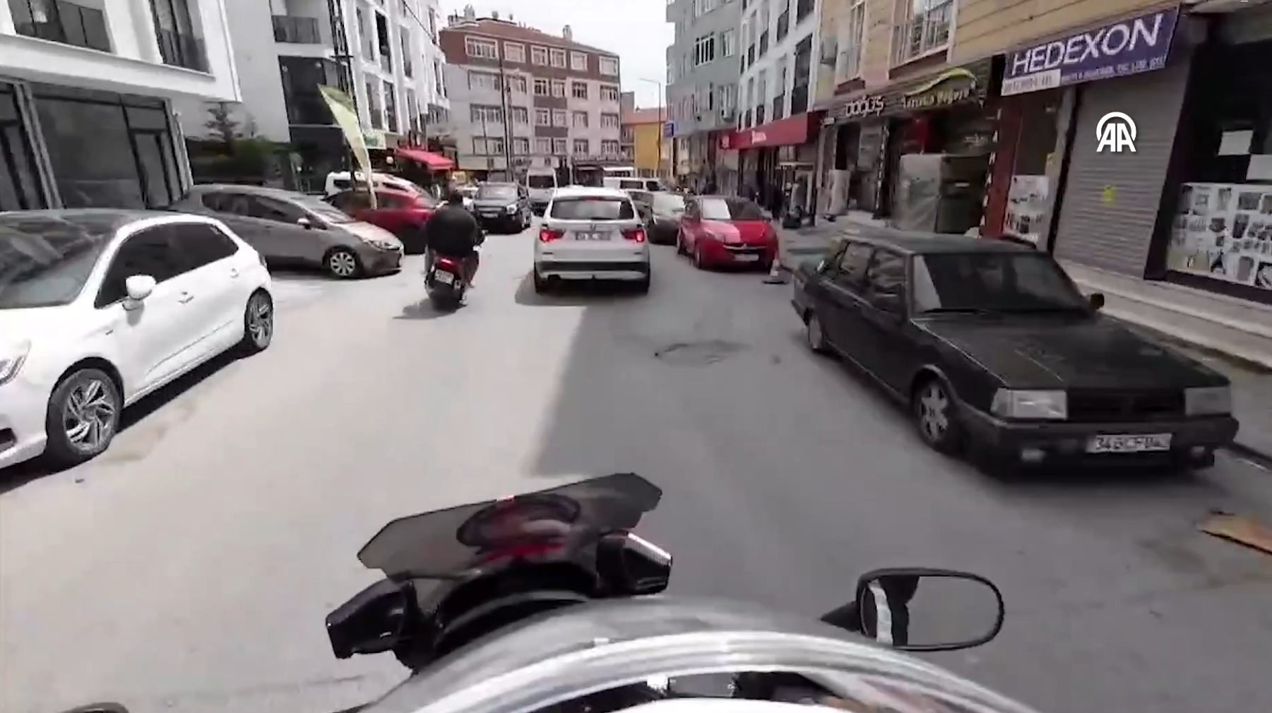İstanbul’da motosikletle film gibi kovalamaca!