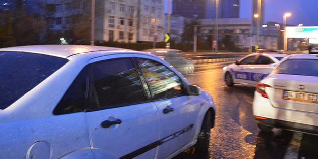 İstanbul’da nefes kesen takip! E-5 trafiğe kapatıldı