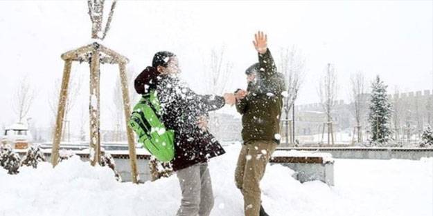 İstanbul'da okullar tatil edildi