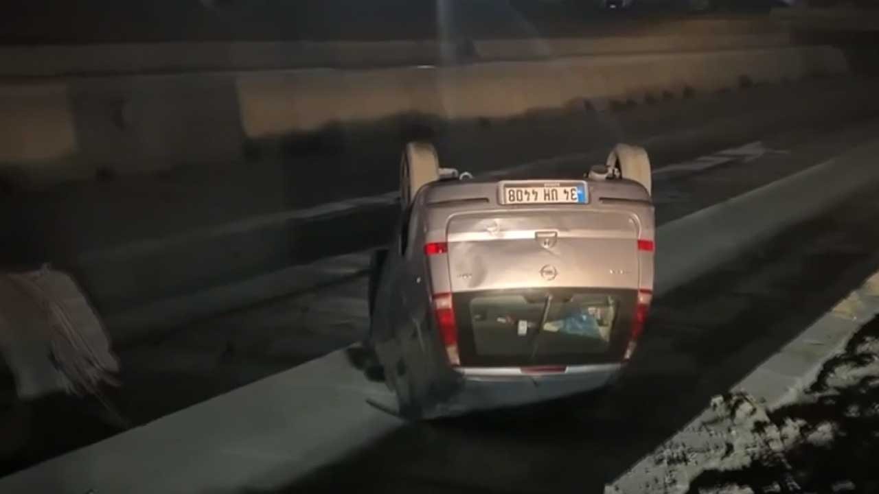 İstanbul'da otomobil dereye düştü! Sürücüsü yaralandı