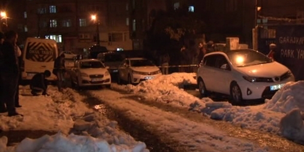 İstanbul’da otomobile patlayıcı atıldı