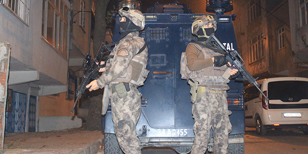 İstanbul'da özel harekat destekli şafak operasyonu! 25 kişi gözaltına alındı