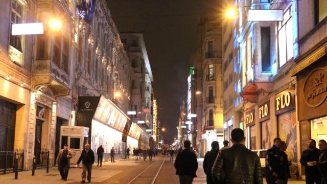 İstanbul'da patlama sonrası sokaklar boşaldı