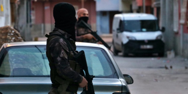 İstanbul'da PKK'lı teröristlere operasyon