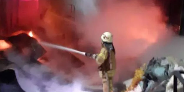 İstanbul'da plastik fabrikasında korkutan yangın