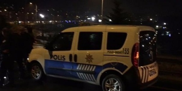 İstanbul'da polis aracına silahlı saldırı
