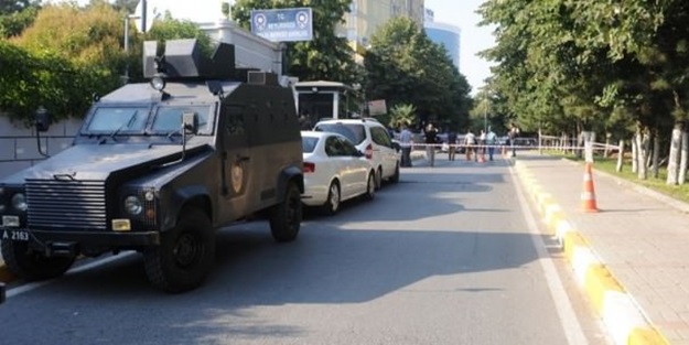 İstanbul'da polis merkezine silahlı saldırı!