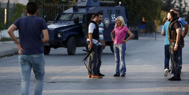 İstanbul'da polis merkezine silahlı saldırı!