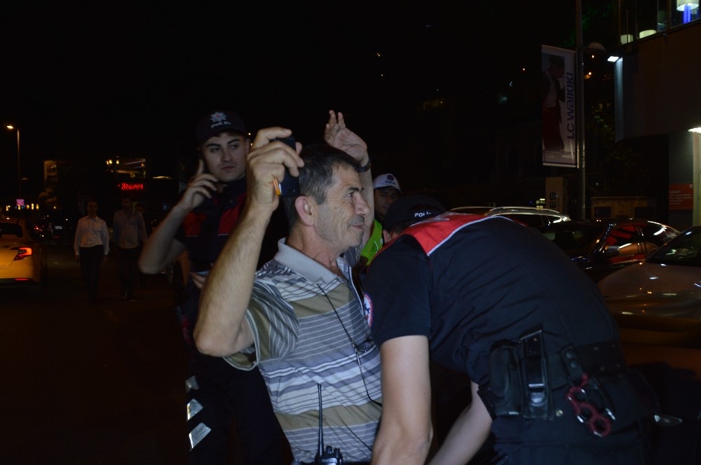 İstanbul’da polislerin değnekçi operasyonu 
